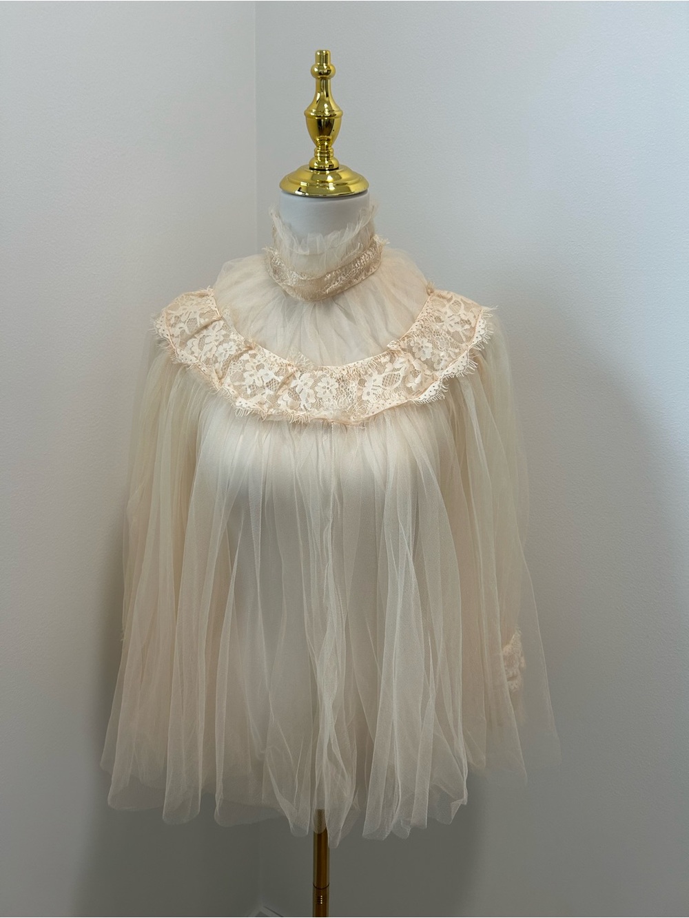 💗 BLUSH Sheer Tulle Cape with Lace Ruffle in Ivory